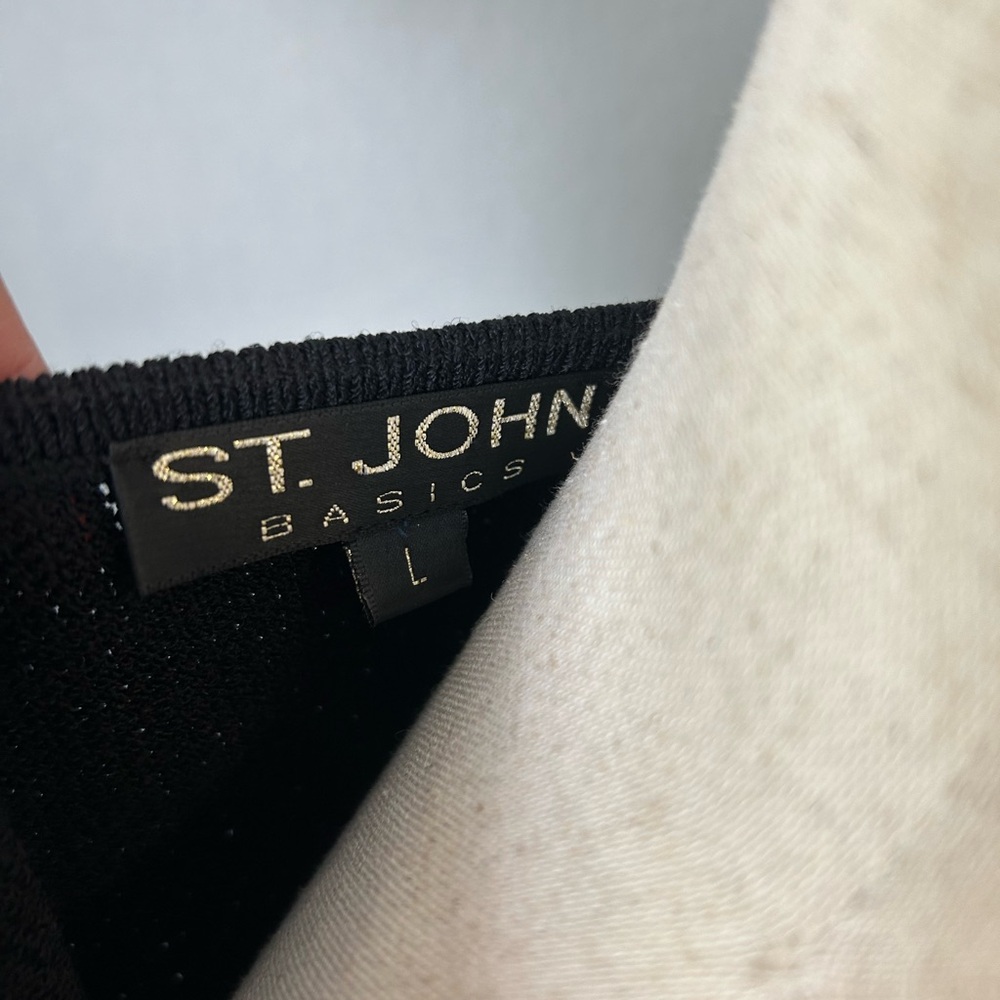 VTG St.John Black V-Neck Sweater Quiet Luxury Minimalist Sz L - Picture 2 of 5